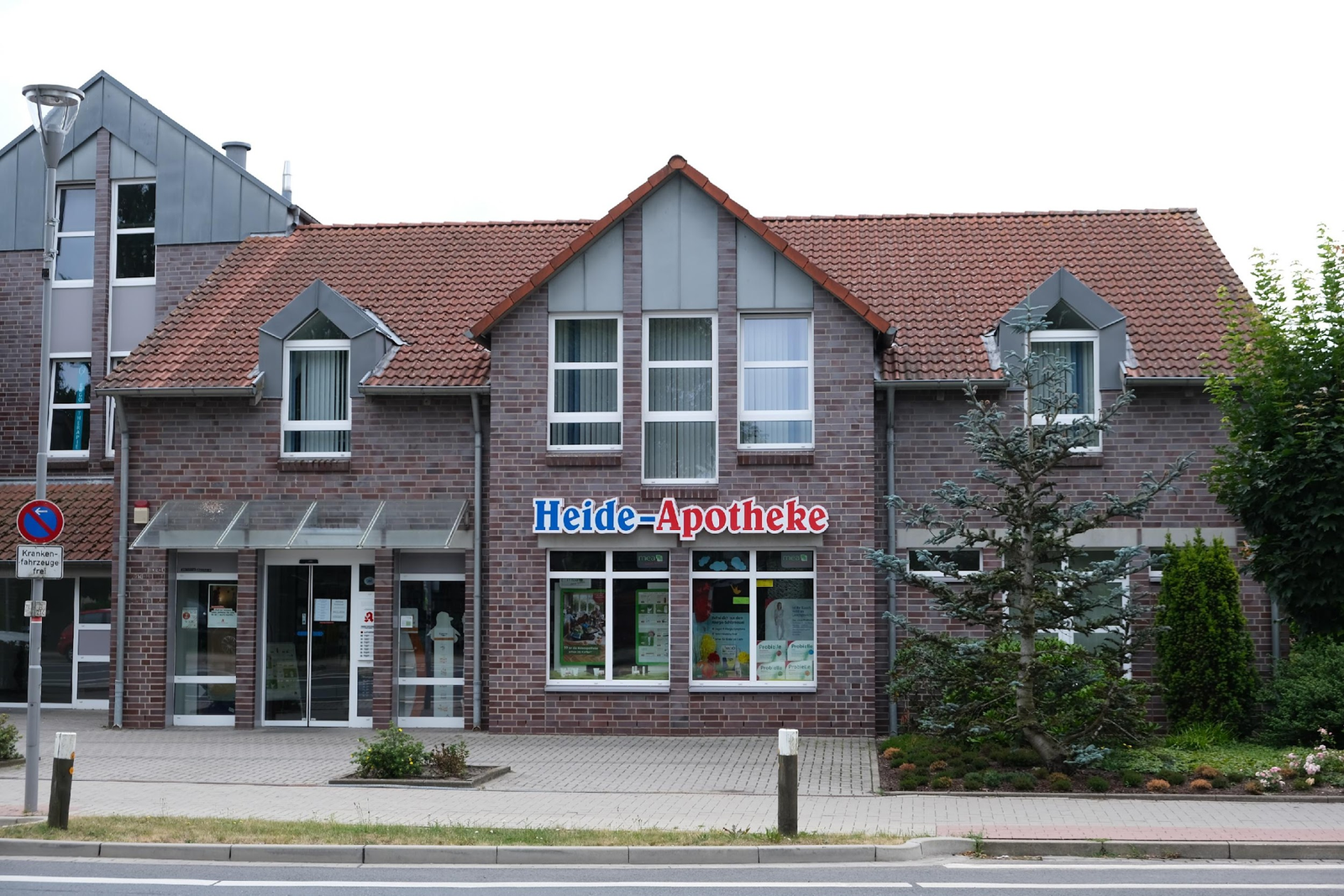 Heide Apotheke Pharmacy_German 01