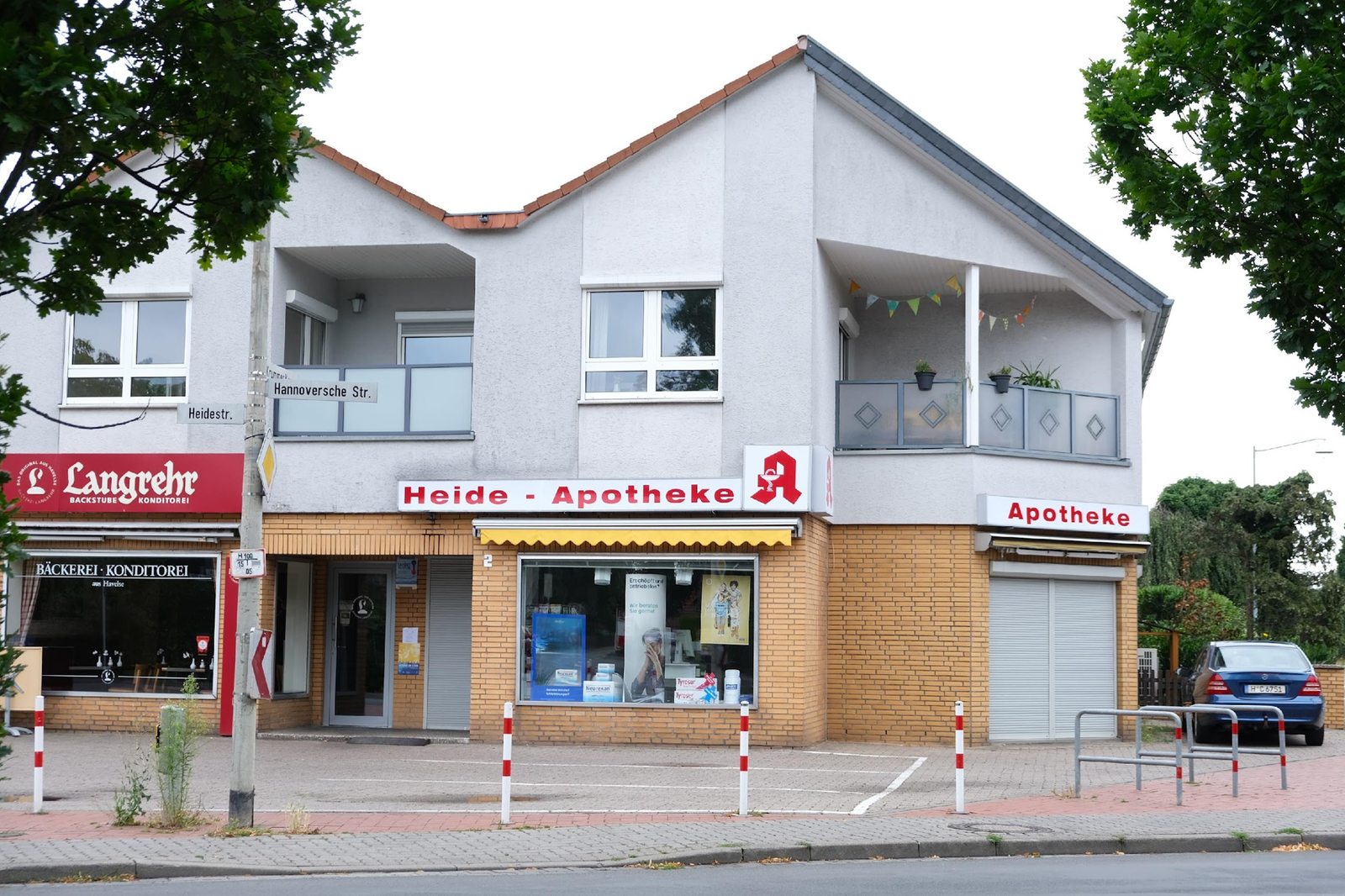 Heide Apotheke Pharmacy_German 03