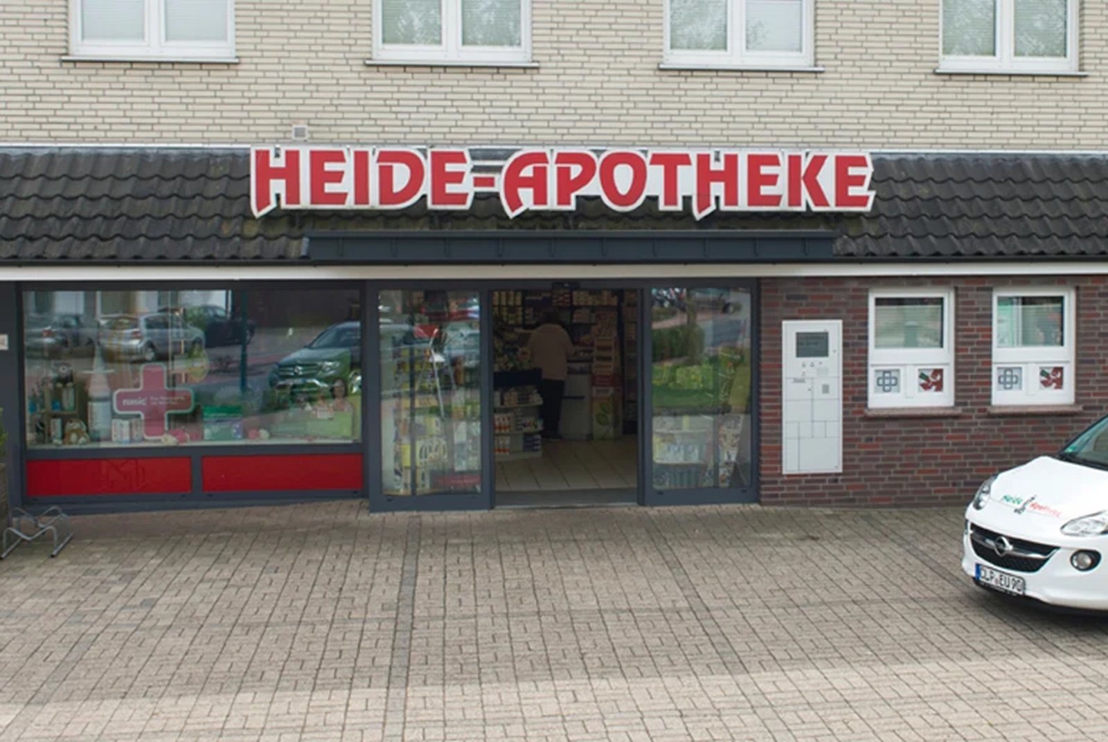 Heide Apotheke Pharmacy_German 05